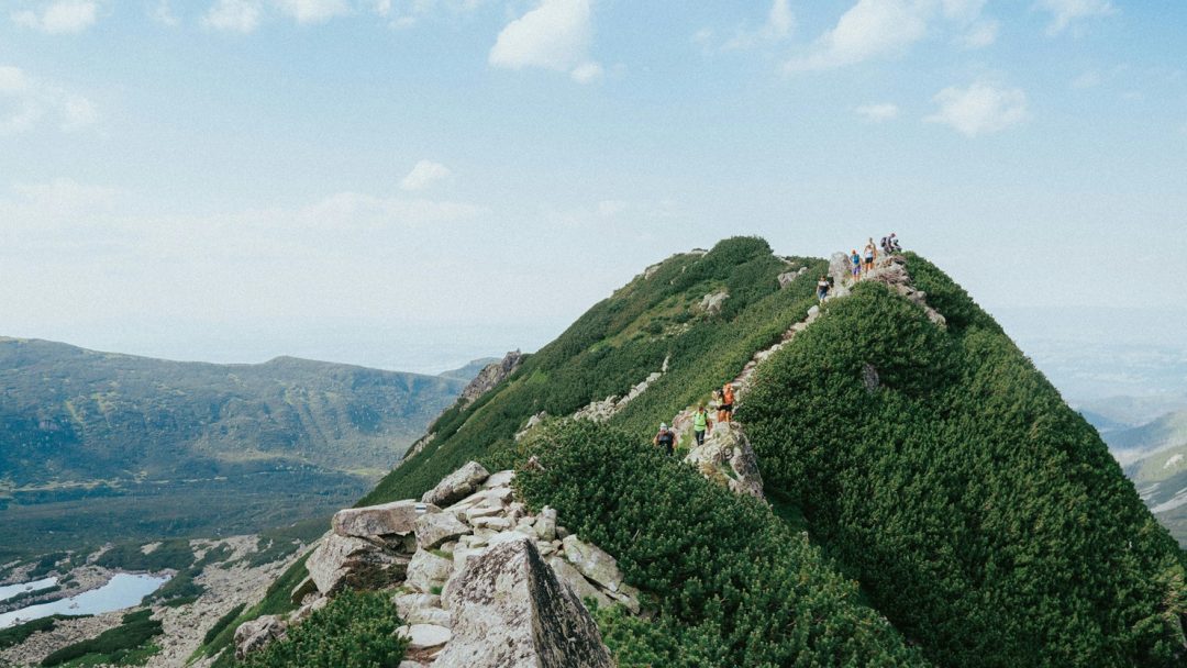 Earth Day Bunda Mountain Hike